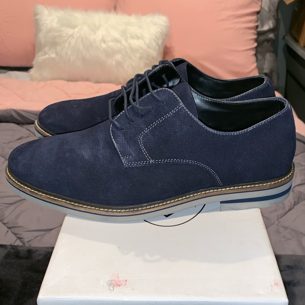 Steve Madden’s Sz10 Navy Blue